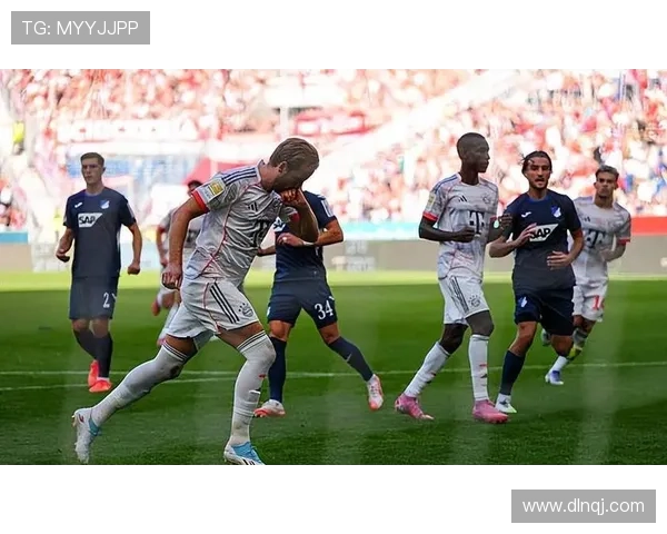 拜仁半场狂轰多特毫无还手之力十一脚射门压制零进攻